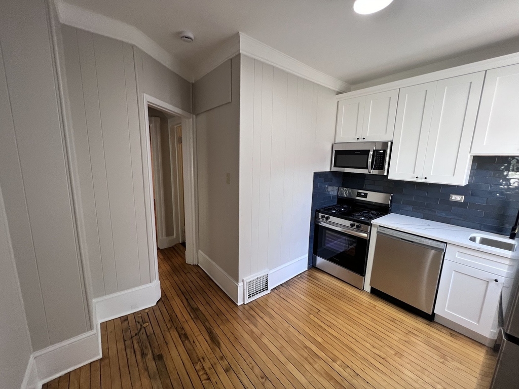 517 Hamilton Street - Photo 3