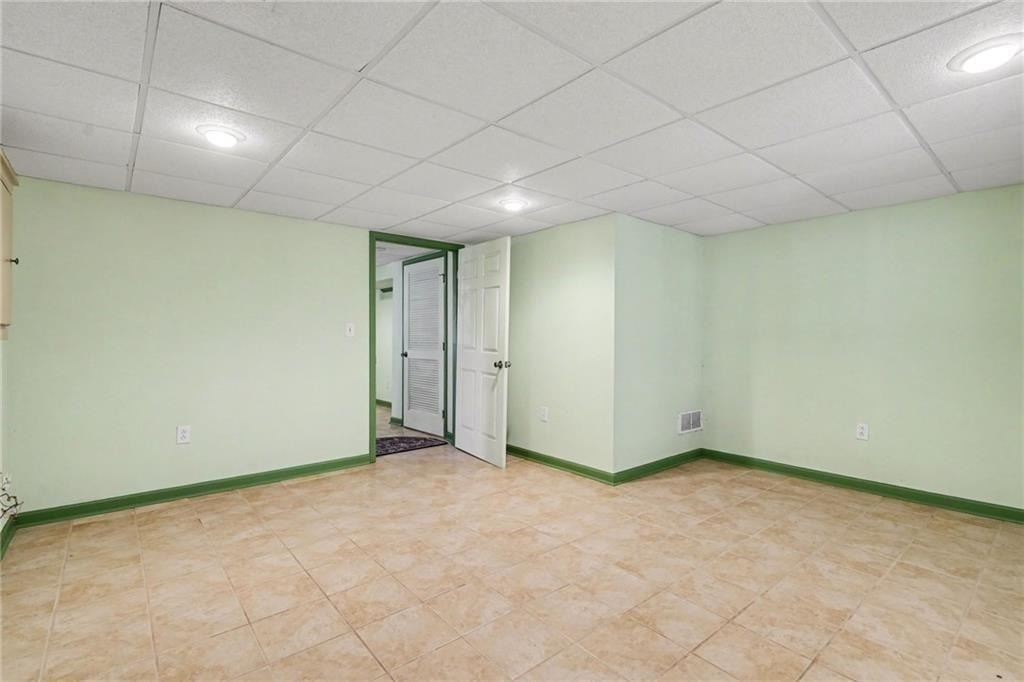 5200 Laurel Bridge Drive Se - Photo 3