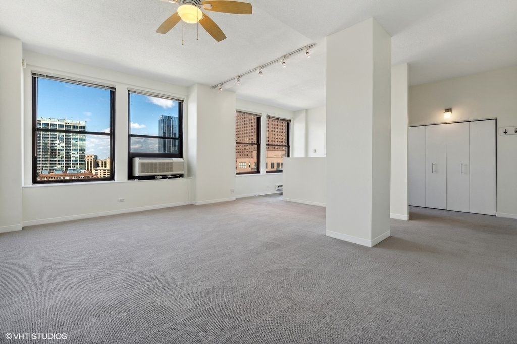 600 S Dearborn Street - Photo 1