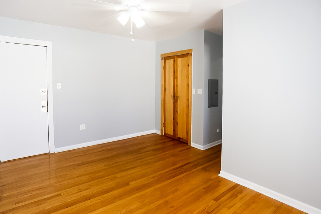 3267 W Wrightwood Avenue - Photo 10