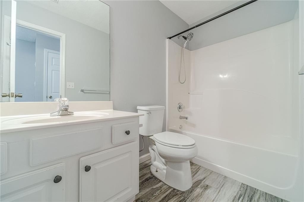 1617 Amhearst Walk Road - Photo 21