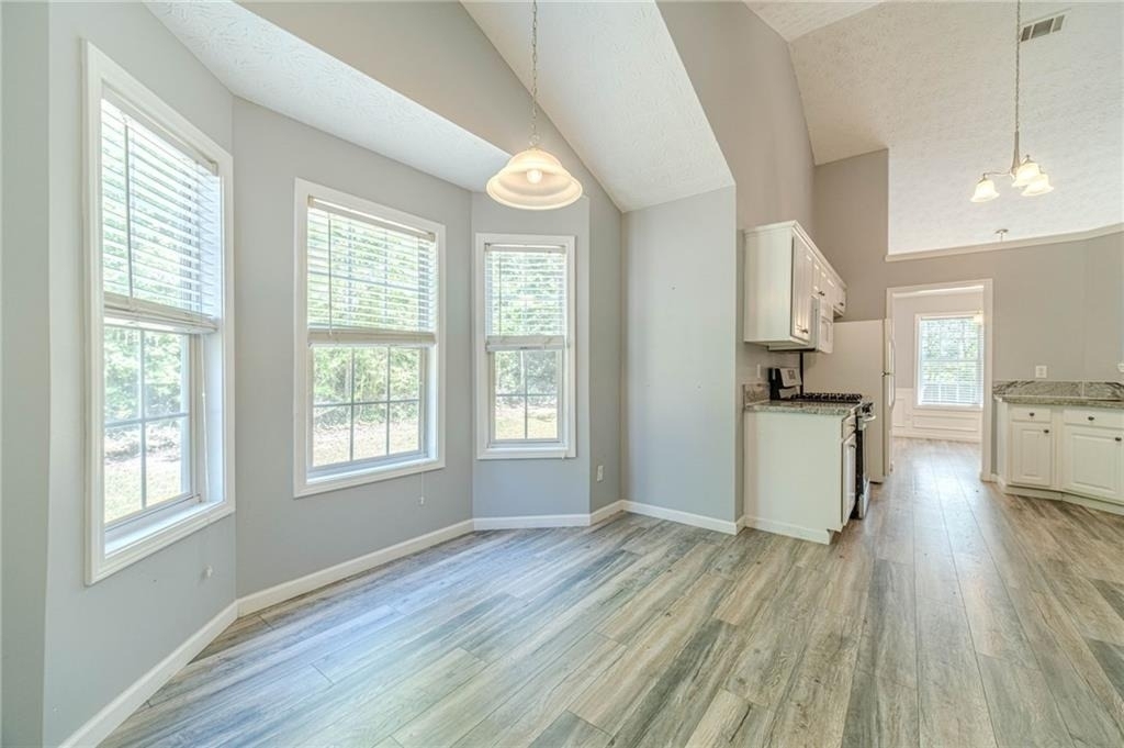 1617 Amhearst Walk Road - Photo 14