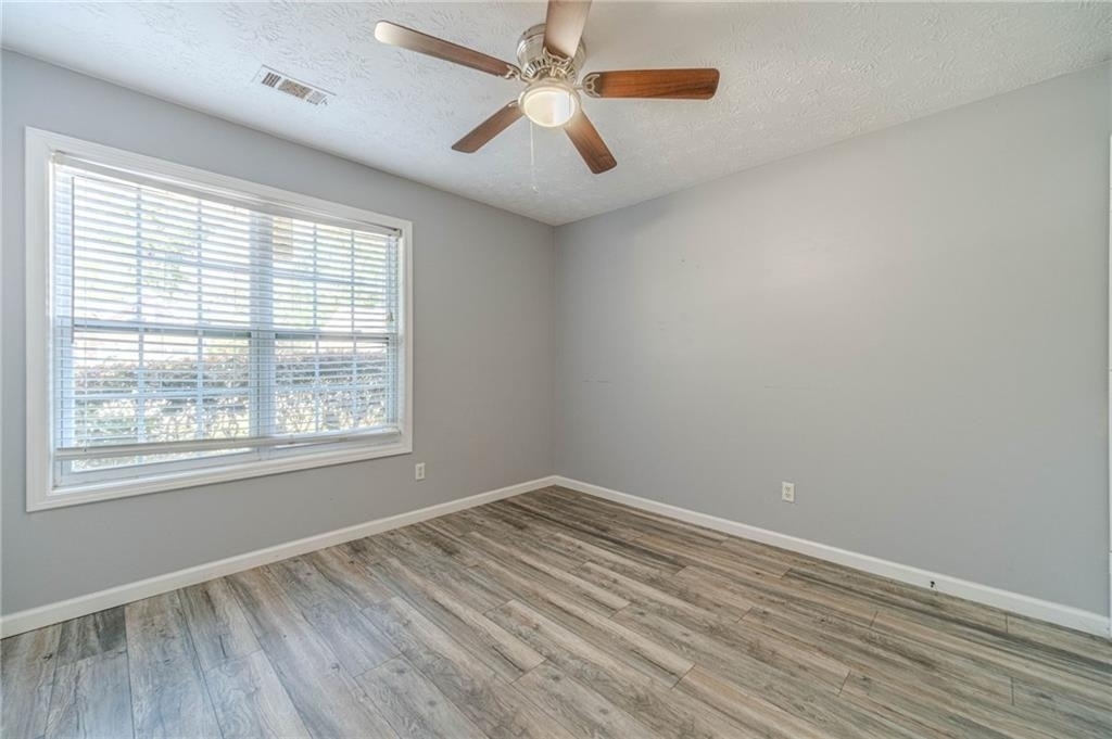 1617 Amhearst Walk Road - Photo 16