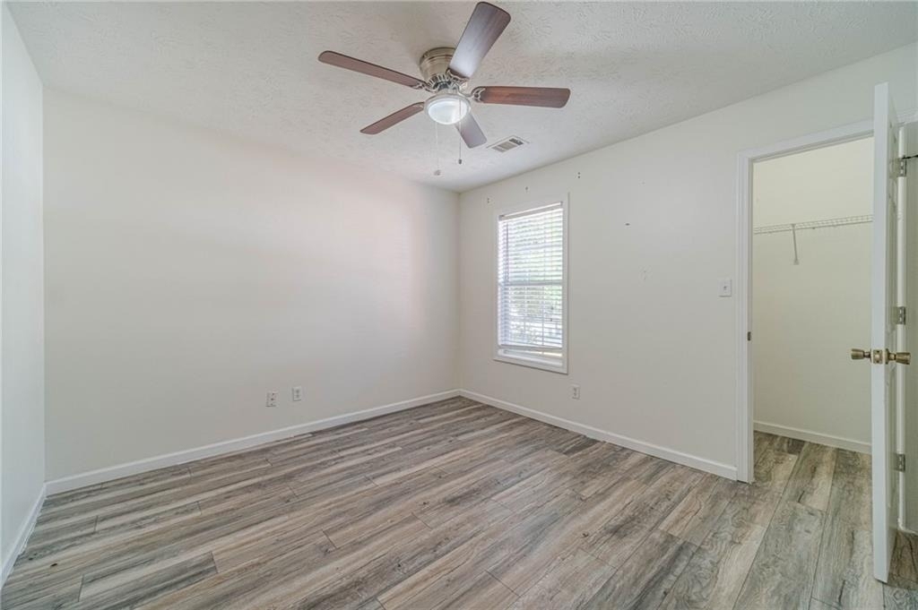 1617 Amhearst Walk Road - Photo 18