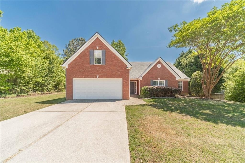1617 Amhearst Walk Road - Photo 0