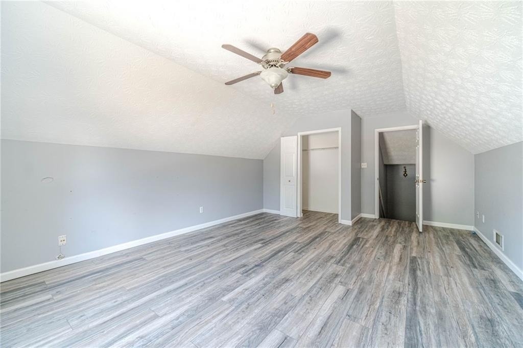 1617 Amhearst Walk Road - Photo 33