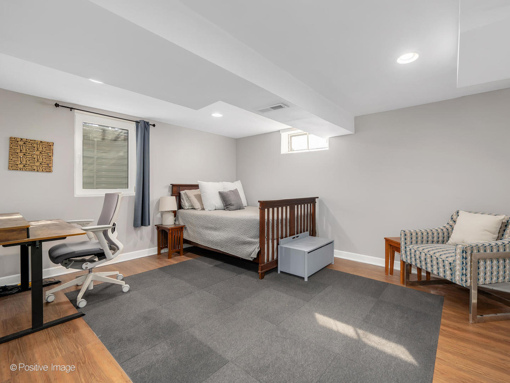 392 E Saint Charles Road - Photo 18