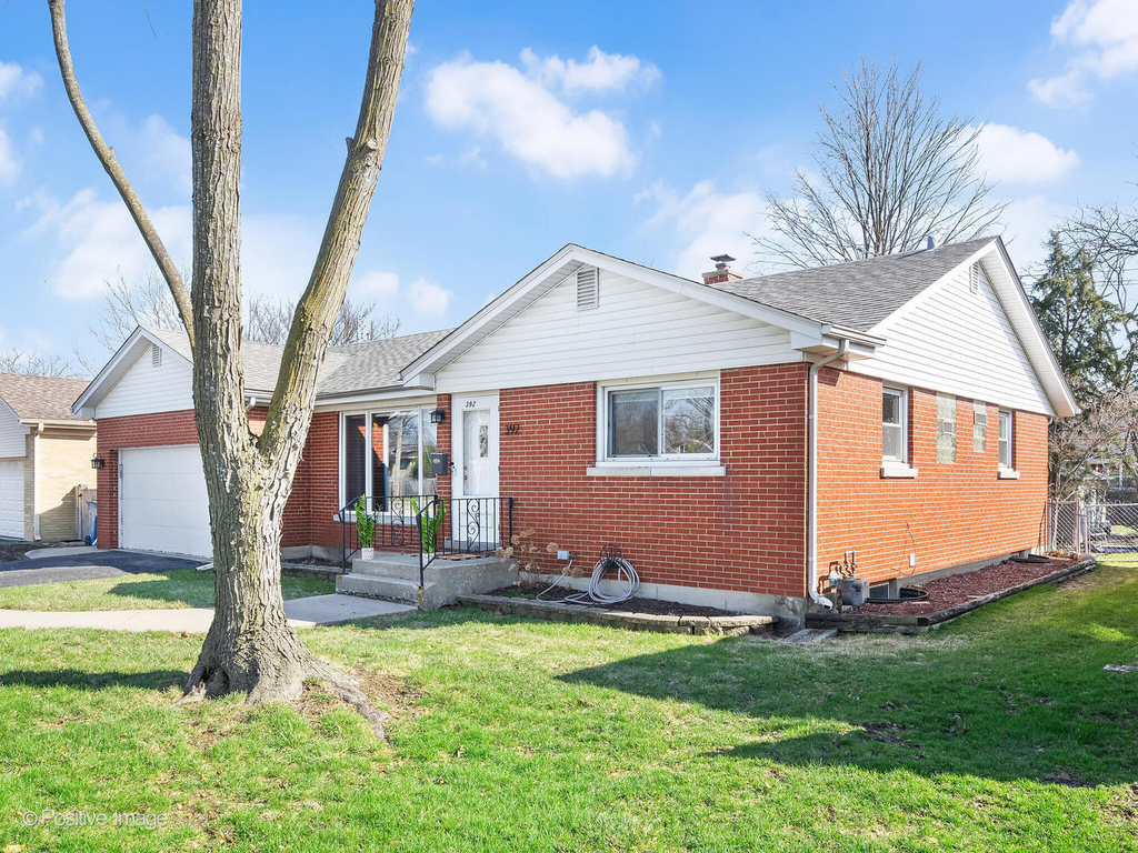 392 E Saint Charles Road - Photo 1