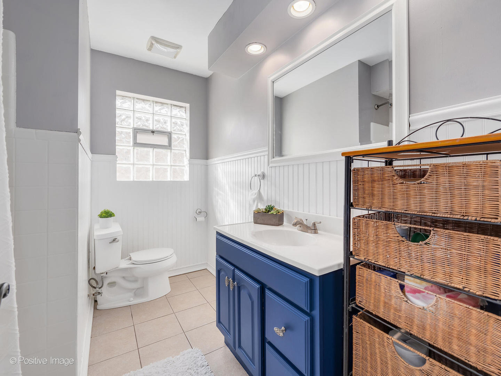 392 E Saint Charles Road - Photo 13