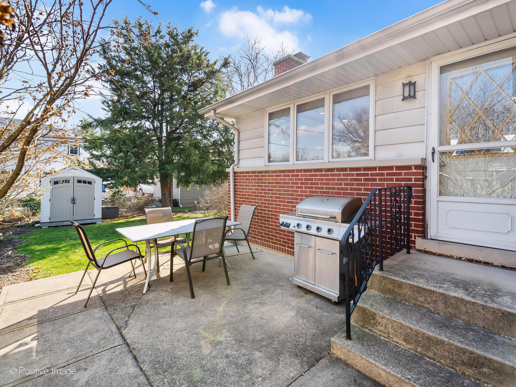 392 E Saint Charles Road - Photo 21