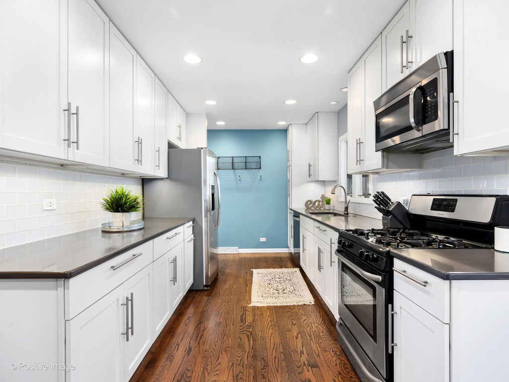 392 E Saint Charles Road - Photo 9