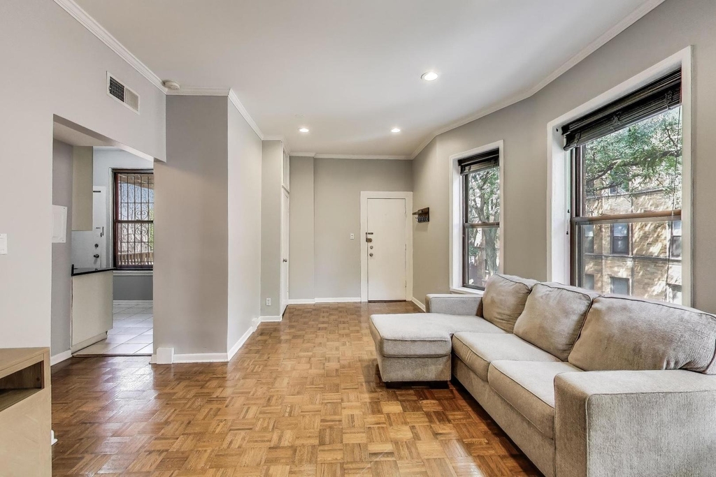749 W California Terrace - Photo 3