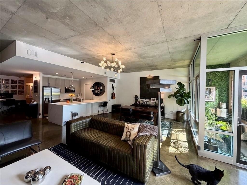 845 Spring Street Nw - Photo 3