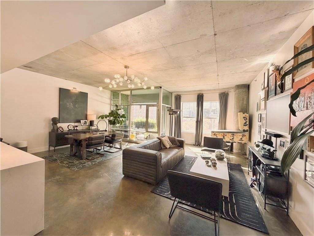 845 Spring Street Nw - Photo 2