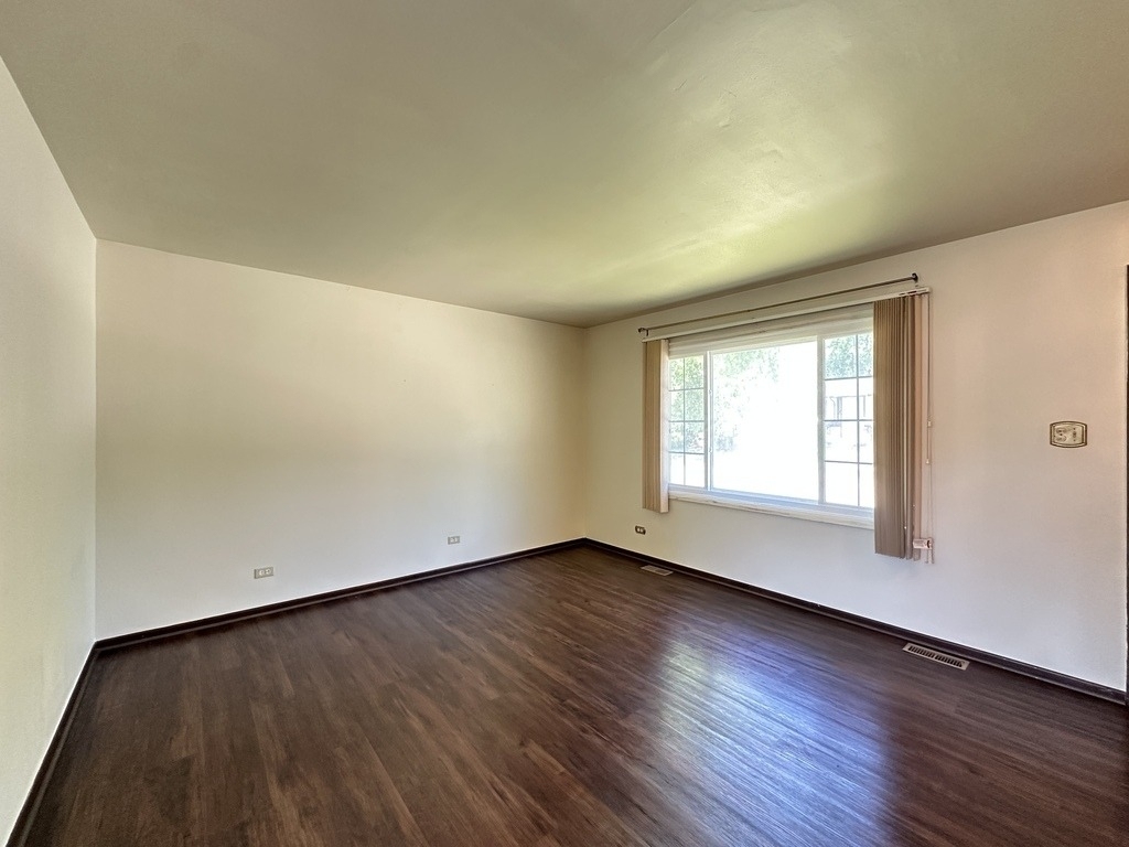 5817 Allemong Drive - Photo 5