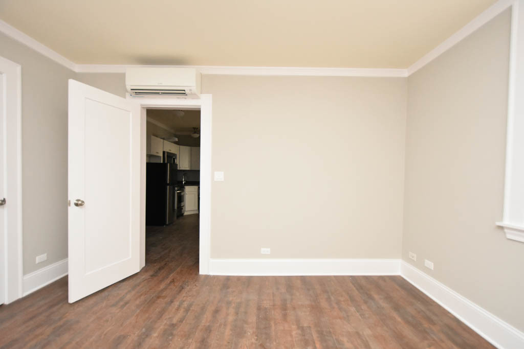 817 W Lakeside Place - Photo 8