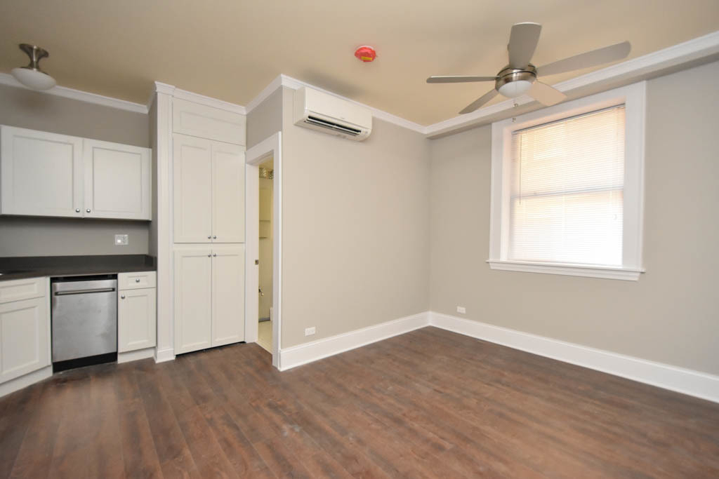 817 W Lakeside Place - Photo 11