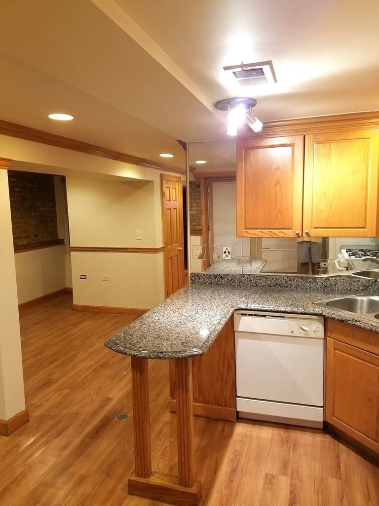 3044 W North Avenue - Photo 3