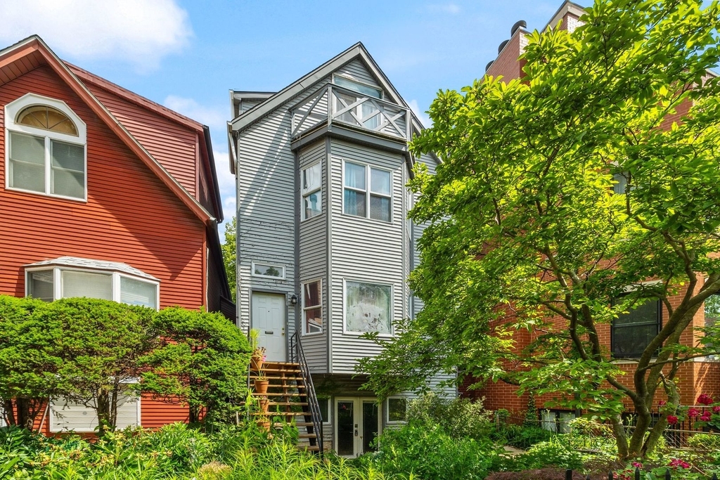 730 W Schubert Avenue - Photo 0