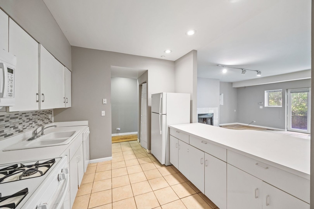 730 W Schubert Avenue - Photo 5