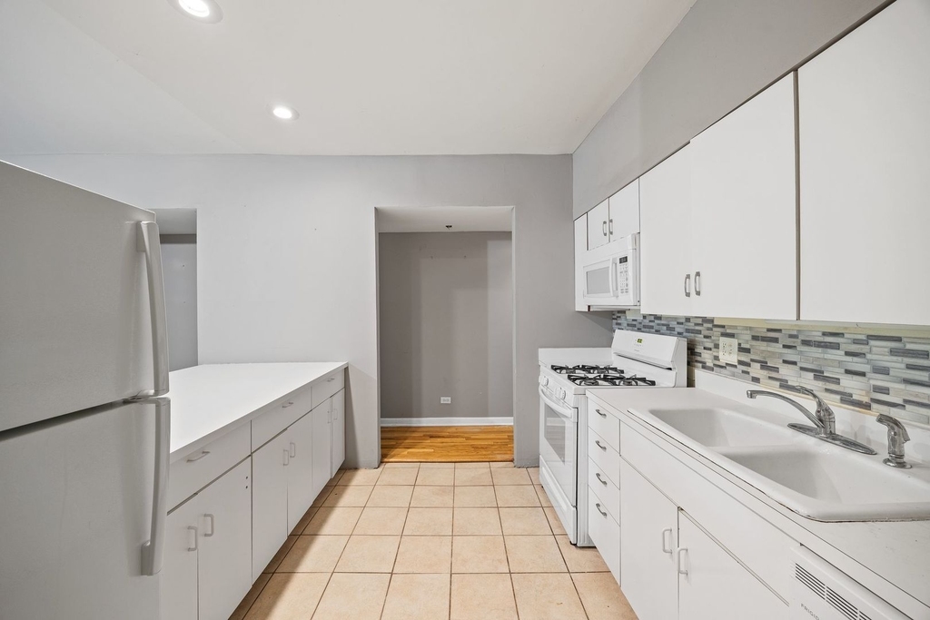 730 W Schubert Avenue - Photo 6