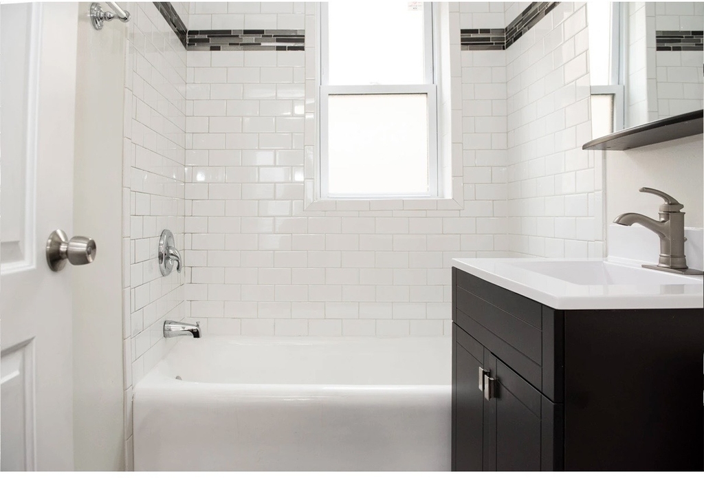 3817 N Greenview Avenue - Photo 8