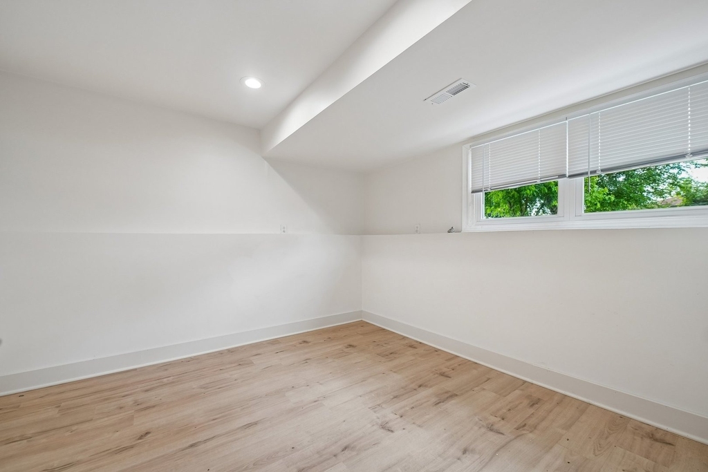867 Harris Drive - Photo 12