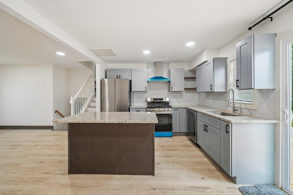 867 Harris Drive - Photo 6