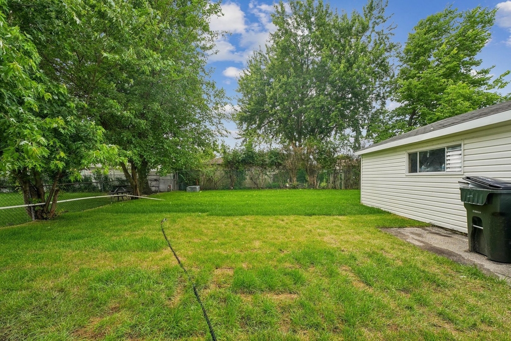 867 Harris Drive - Photo 22