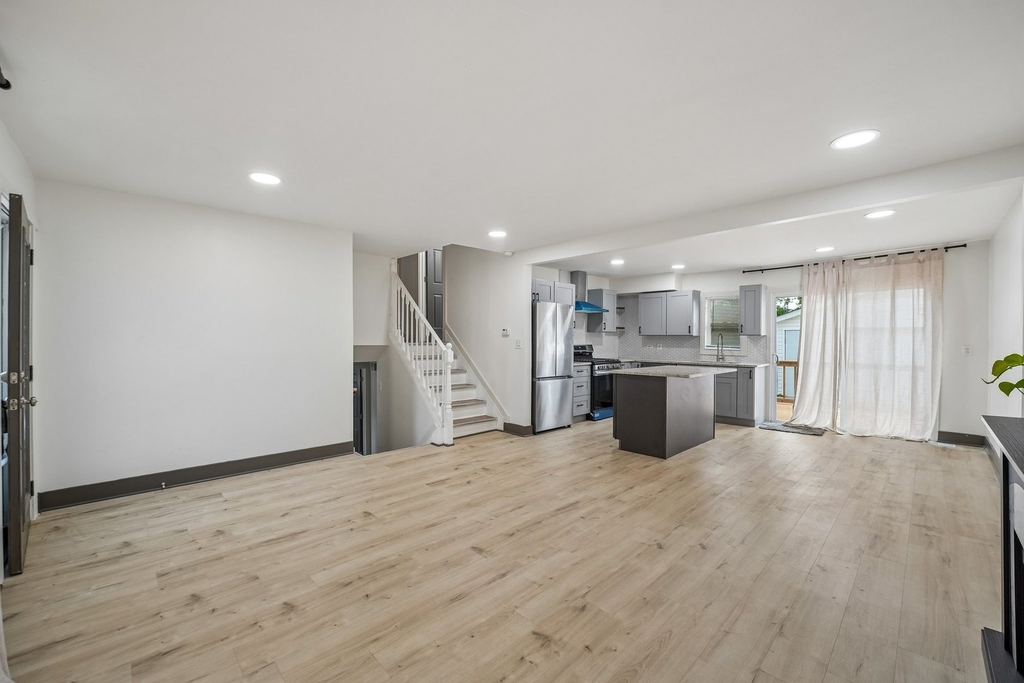 867 Harris Drive - Photo 2