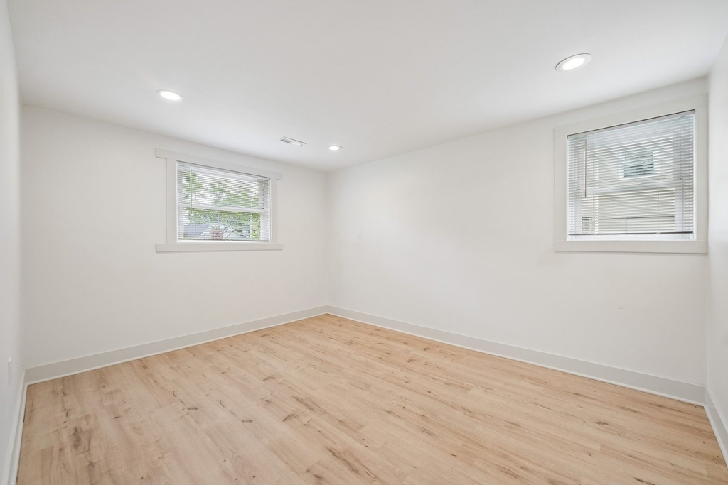 867 Harris Drive - Photo 14