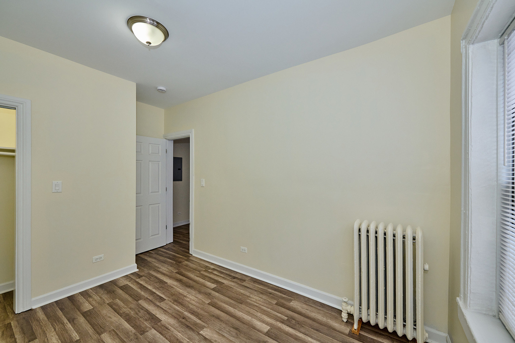1355 W Touhy Avenue - Photo 8