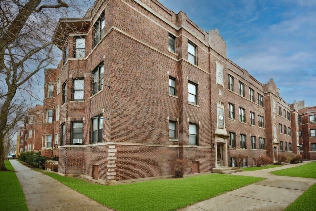 1355 W Touhy Avenue - Photo 0