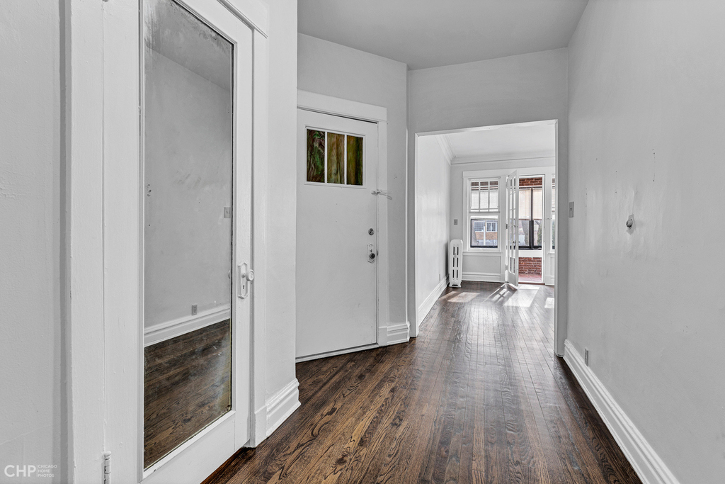 1942 W Farwell Avenue - Photo 1