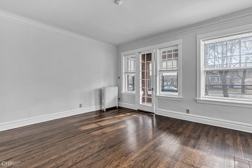 1942 W Farwell Avenue - Photo 3