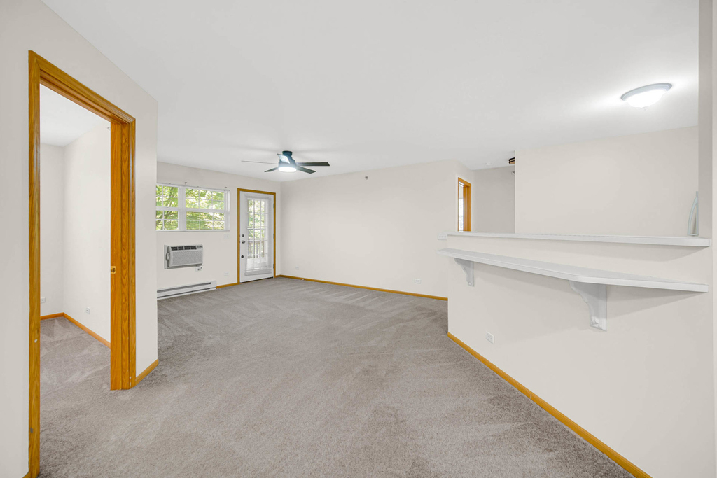 300 Cunat Boulevard - Photo 2