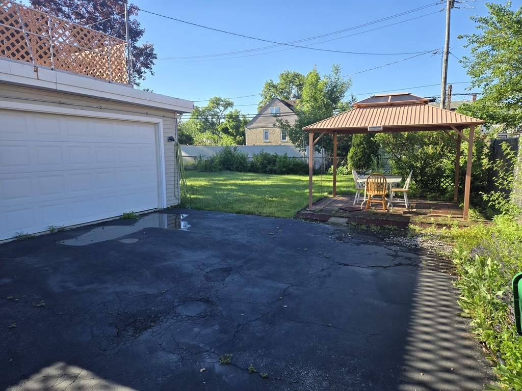 7139 W 74th Place - Photo 24