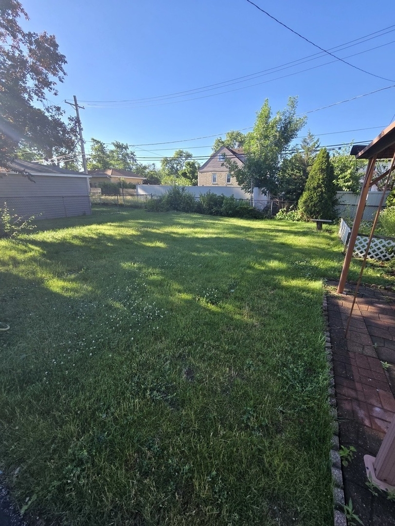 7139 W 74th Place - Photo 25