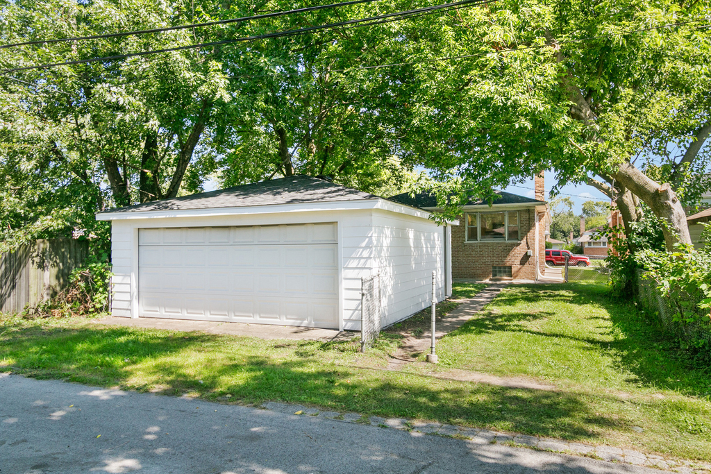14214 Minerva Avenue - Photo 16