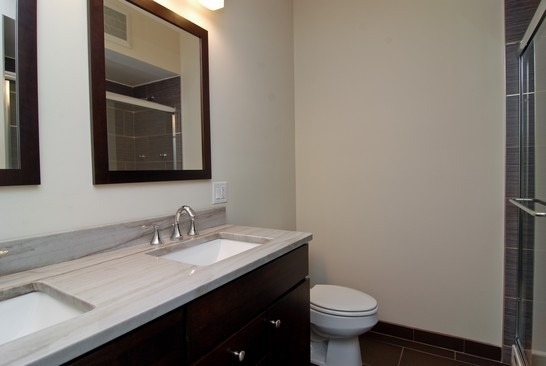 2540 W Winnemac Avenue - Photo 5