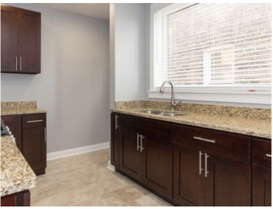 4741 N Washtenaw Avenue - Photo 2