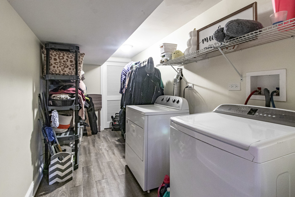 1805 N Harding Avenue - Photo 10
