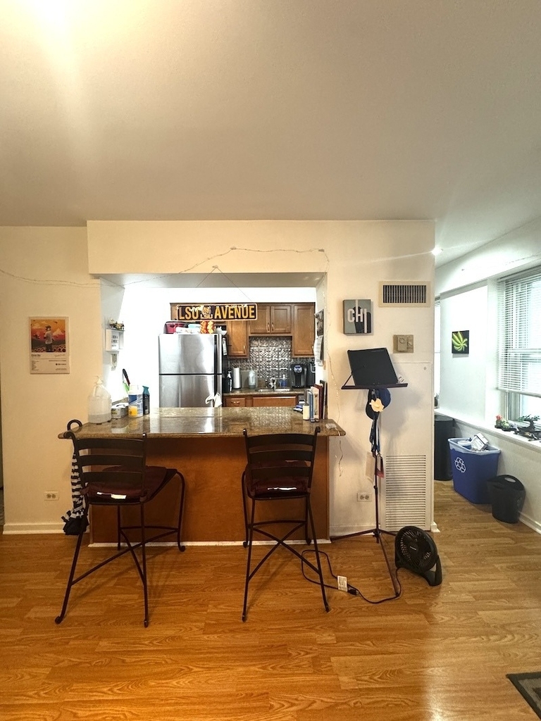 40 E 9th Street - Photo 2