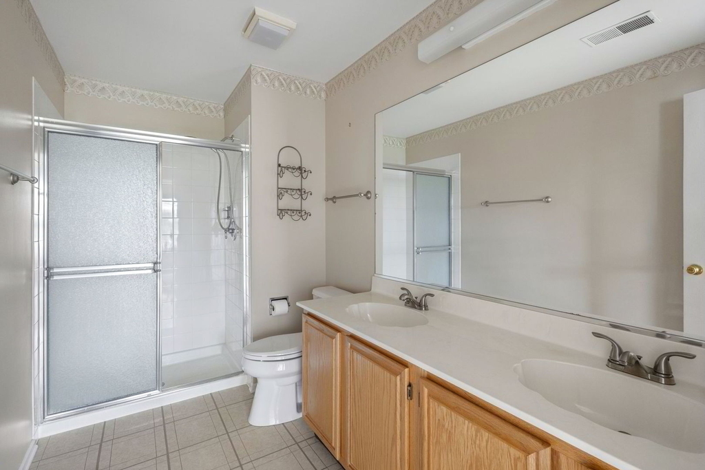 1632 Columbia Circle - Photo 4