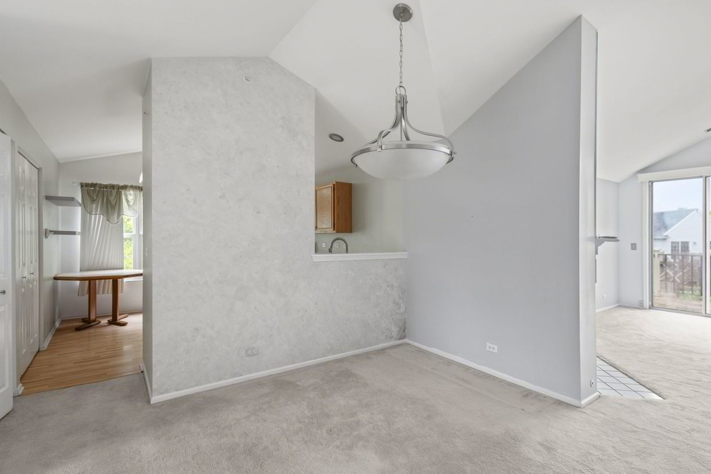 1632 Columbia Circle - Photo 3