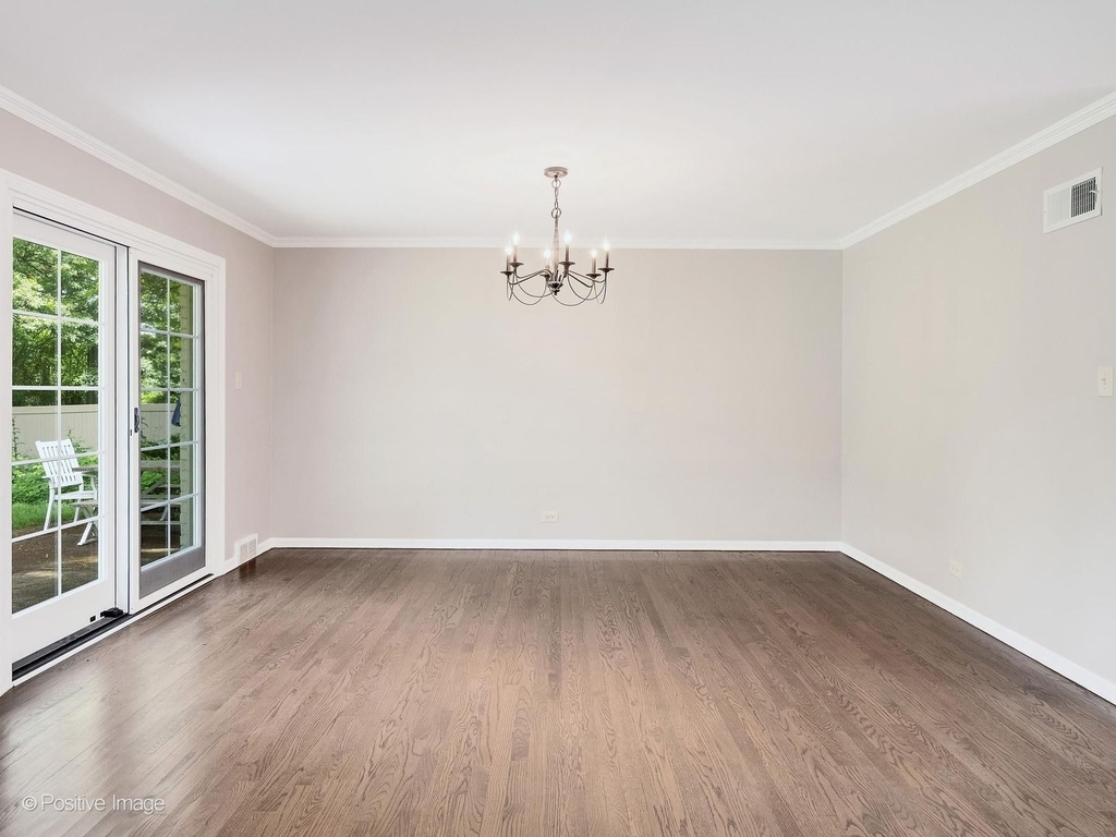 521 Pamela Circle - Photo 4