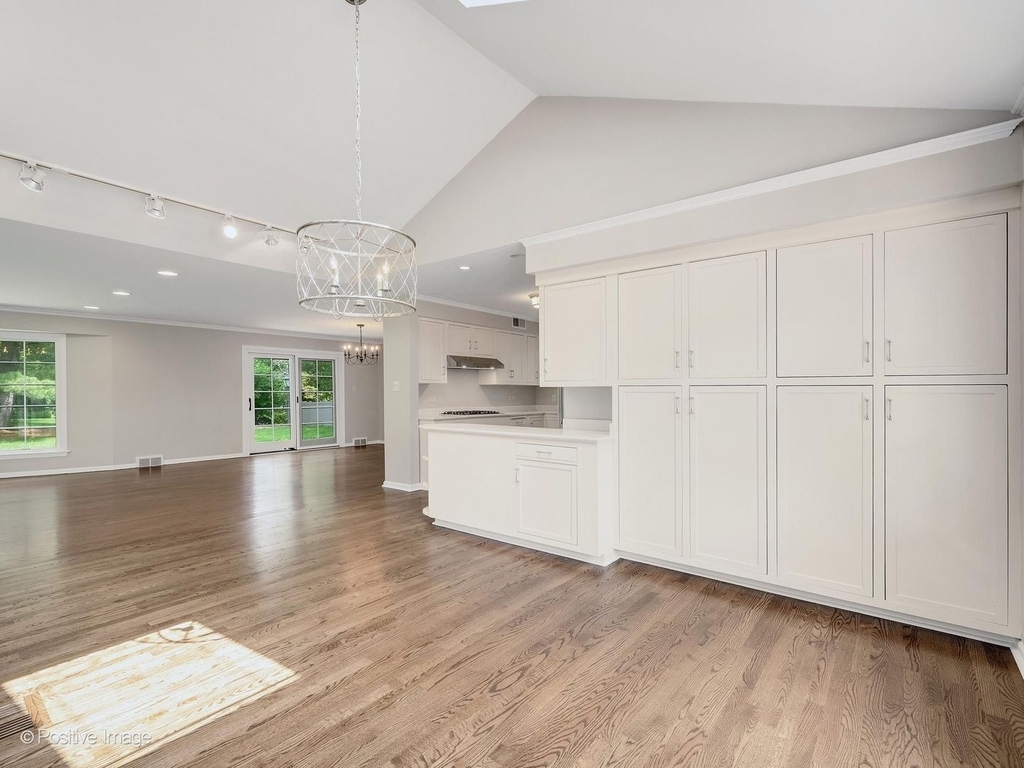 521 Pamela Circle - Photo 8