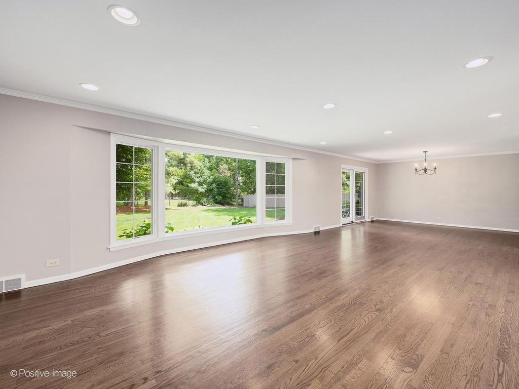 521 Pamela Circle - Photo 2