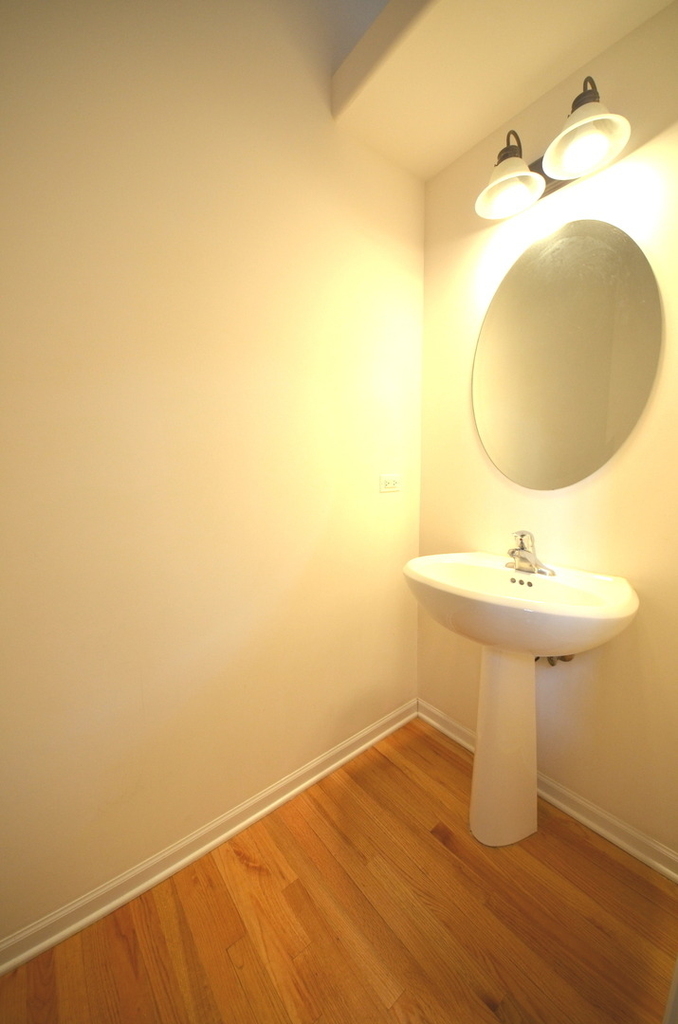 1577 S Kembley Avenue - Photo 10