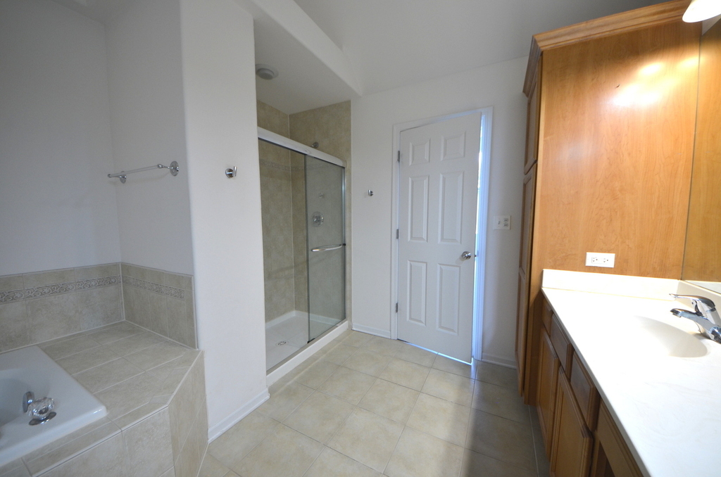 1577 S Kembley Avenue - Photo 16